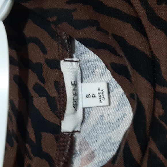 Tiger print tee - Picture 2 of 2